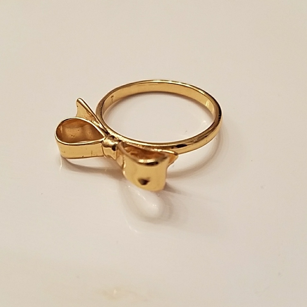 Kate Spade Gold bowtie ring (size 7)